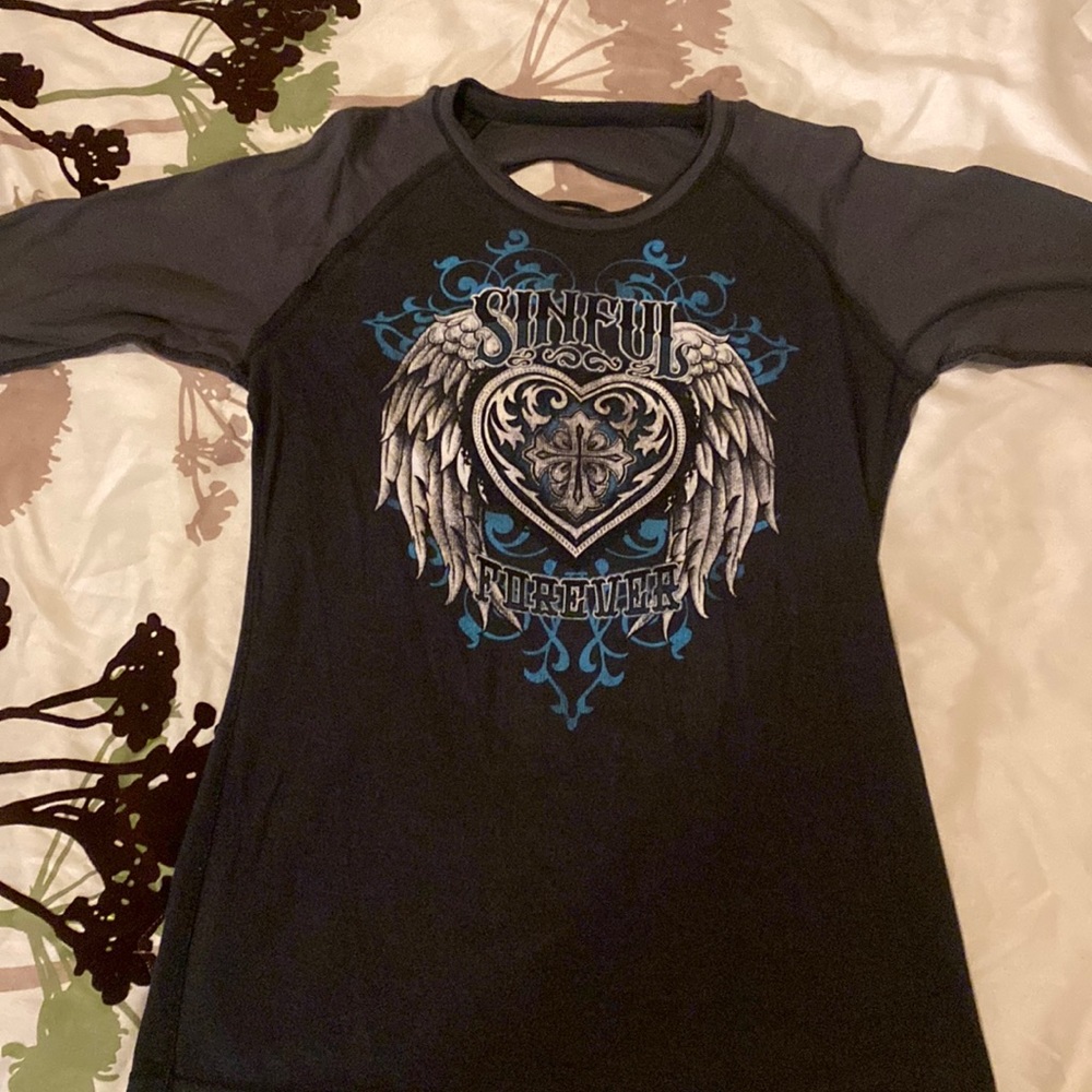2 shirts in 1!! REVERSIBLE sinful shirt size large